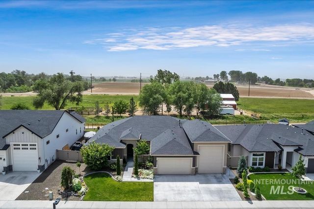 8833 E Hyacinth St, Nampa, ID 83687