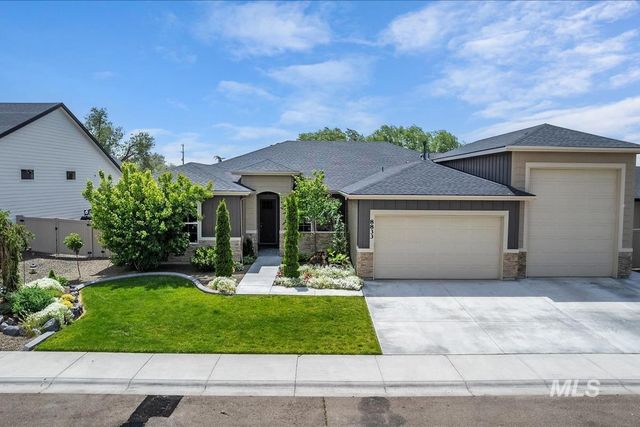 8833 E Hyacinth St, Nampa, ID 83687