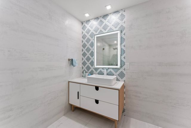50 NW 5TH Avenue, Boca Raton, FL 33432