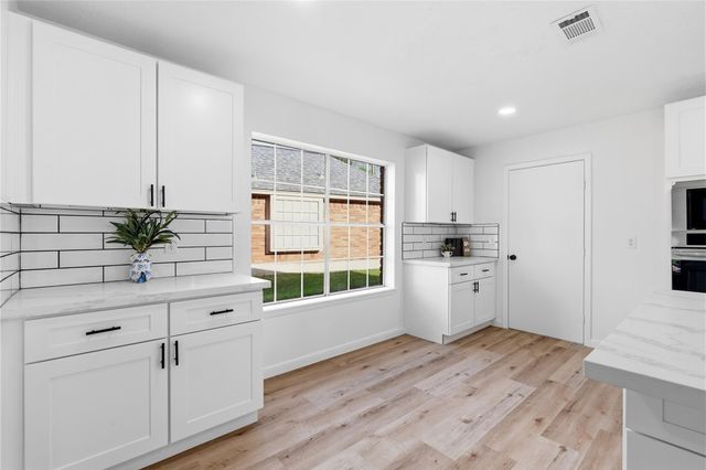 8014 17th Green Drive, Humble, TX 77346