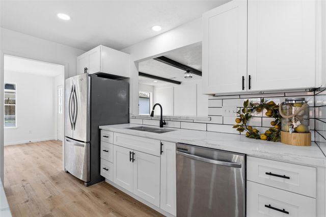 8014 17th Green Drive, Humble, TX 77346