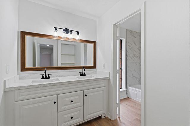 8014 17th Green Drive, Humble, TX 77346