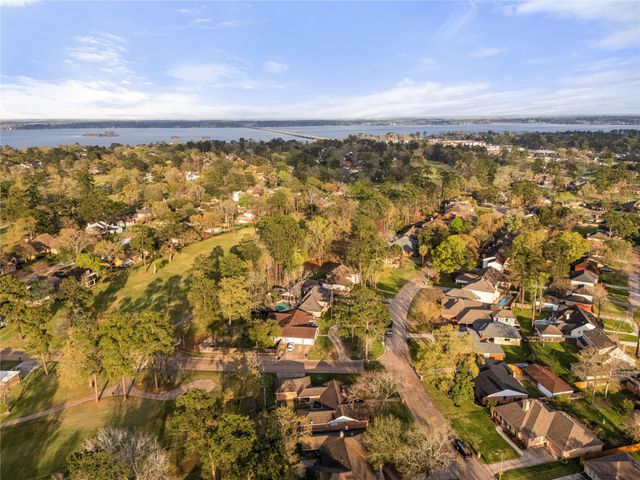 8014 17th Green Drive, Humble, TX 77346