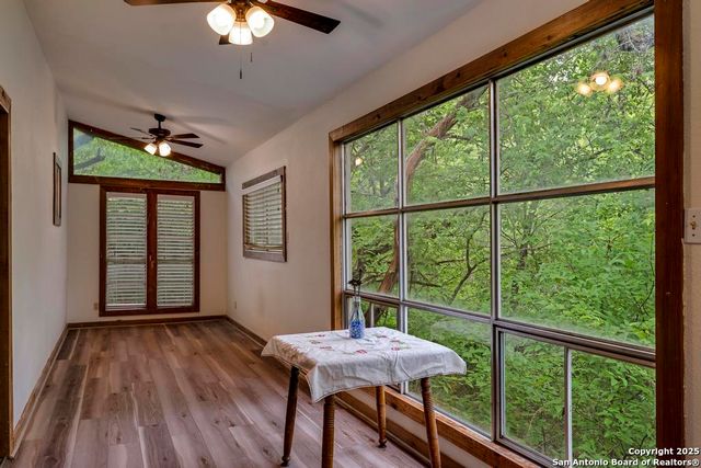 18111 Lake Shore, Helotes, TX 78023