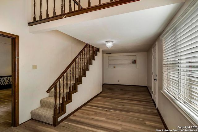 18111 Lake Shore, Helotes, TX 78023