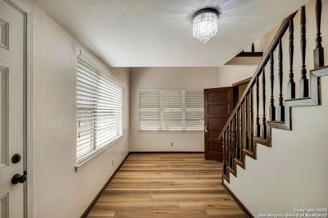 18111 Lake Shore, Helotes, TX 78023