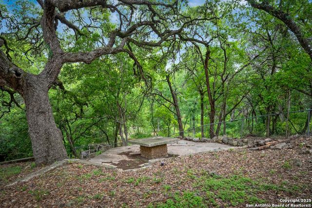 18111 Lake Shore, Helotes, TX 78023