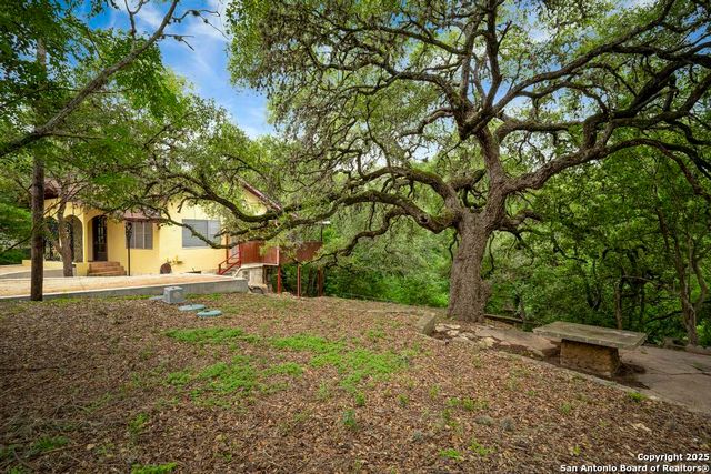 18111 Lake Shore, Helotes, TX 78023