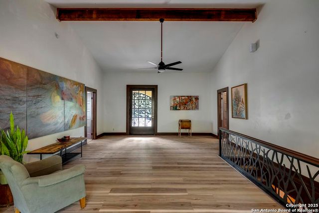 18111 Lake Shore, Helotes, TX 78023