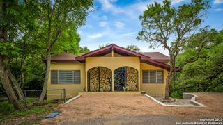 18111 Lake Shore, Helotes, TX 78023