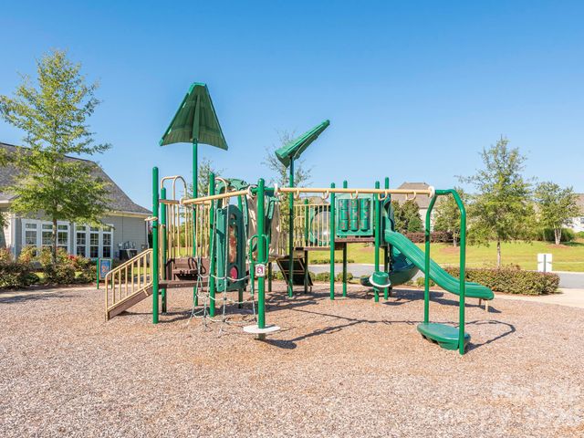 966 Parkland Place NW, Concord, NC 28027