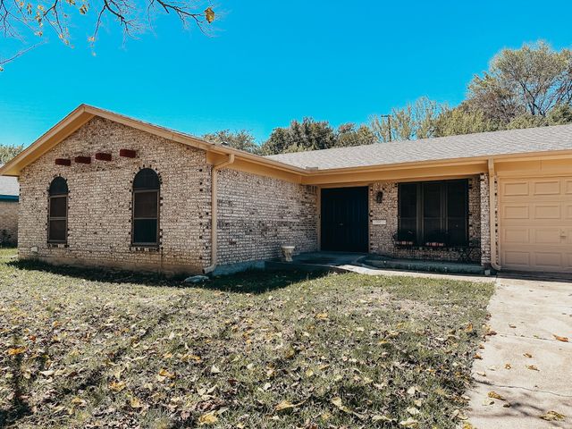 3709 Wendell Drive, North Richland Hills, TX 76117