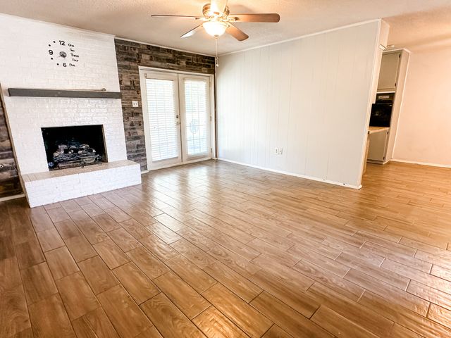 3709 Wendell Drive, North Richland Hills, TX 76117