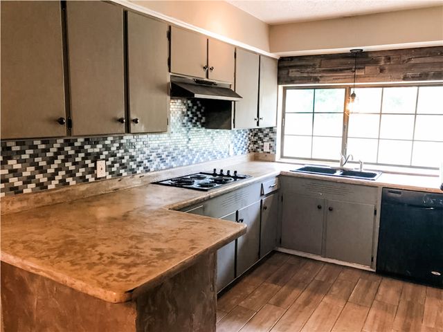 3709 Wendell Drive, North Richland Hills, TX 76117