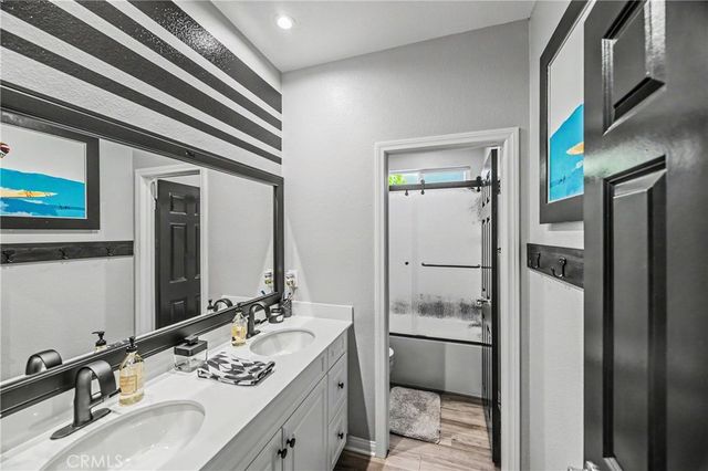 34512 Burnt Pine Rd, Murrieta, CA 92563
