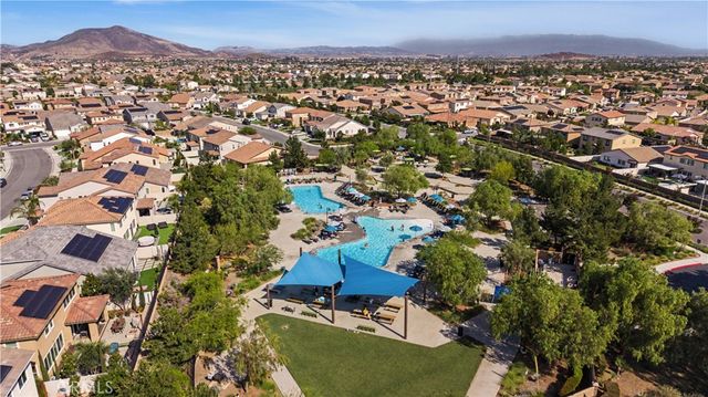 34512 Burnt Pine Rd, Murrieta, CA 92563