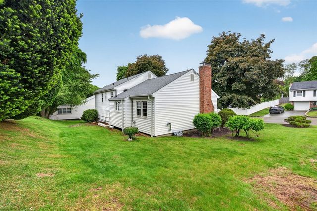 4 Apache Trail, Medford, MA 02155