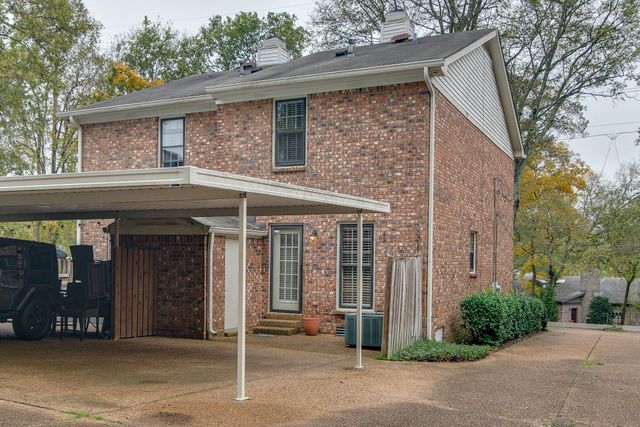 2306 Sharondale Dr, Nashville, TN 37215