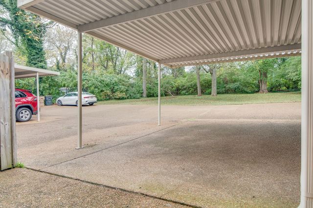 2306 Sharondale Dr, Nashville, TN 37215