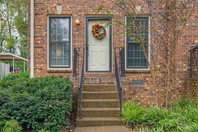2306 Sharondale Dr, Nashville, TN 37215