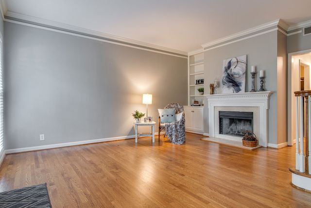 2306 Sharondale Dr, Nashville, TN 37215
