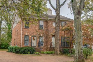2306 Sharondale Dr, Nashville, TN 37215