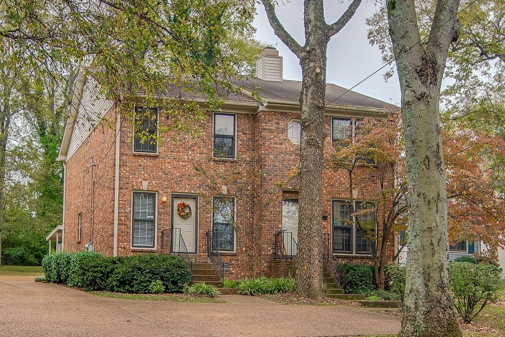 2306 Sharondale Dr, Nashville, TN 37215