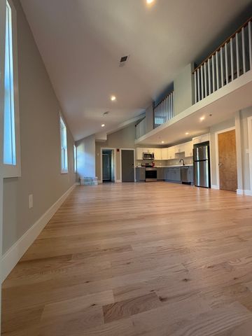 944 East St 3, Walpole, MA 02081