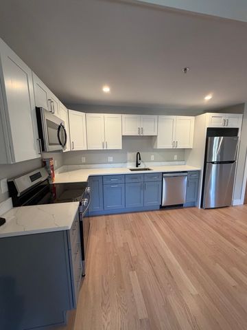 944 East St 3, Walpole, MA 02081
