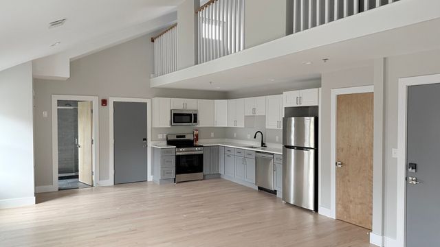 944 East St 3, Walpole, MA 02081