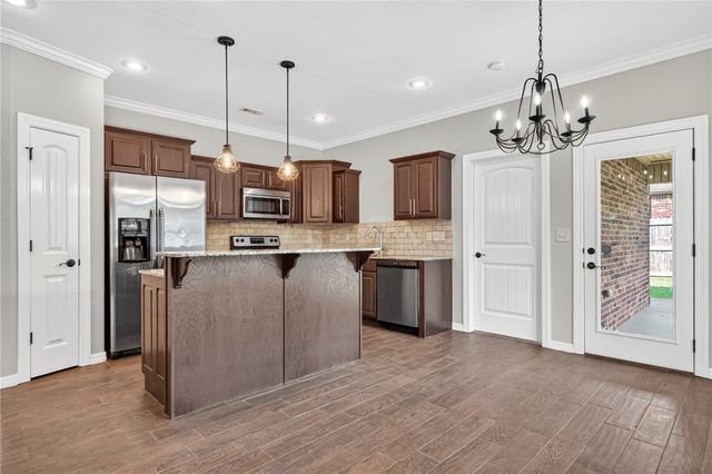 2622 N Sierra Avenue, Fayetteville, AR 72703