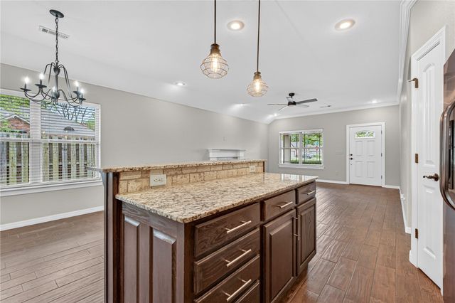2622 N Sierra Avenue, Fayetteville, AR 72703