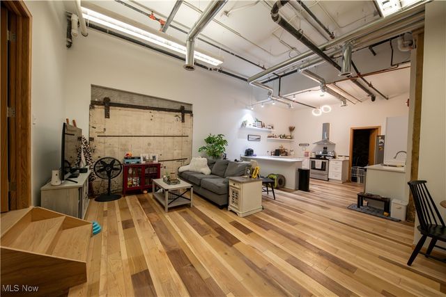 635 W Lakeside Avenue 126-A, Cleveland, OH 44113