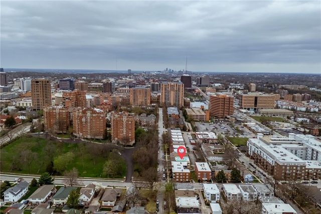 5039-41 Wyandotte Street, Kansas City, MO 64112