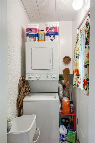 5039-41 Wyandotte Street, Kansas City, MO 64112