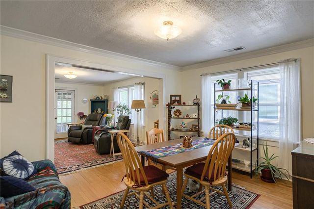 5039-41 Wyandotte Street, Kansas City, MO 64112