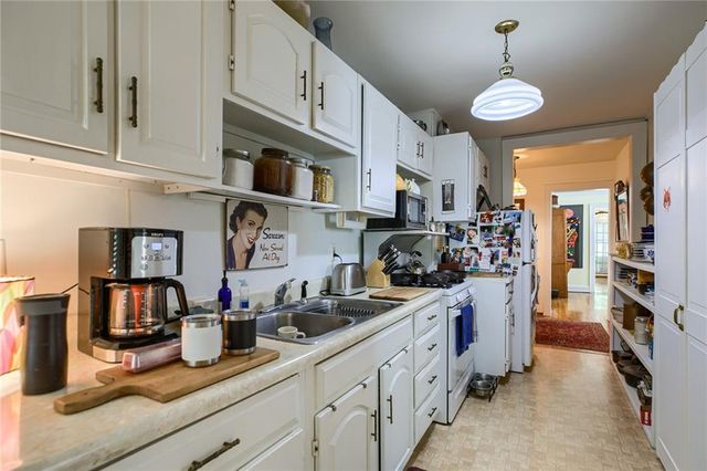 5039-41 Wyandotte Street, Kansas City, MO 64112