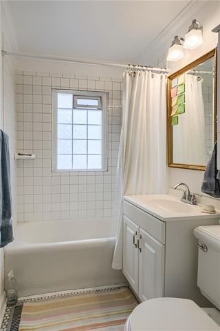 5039-41 Wyandotte Street, Kansas City, MO 64112