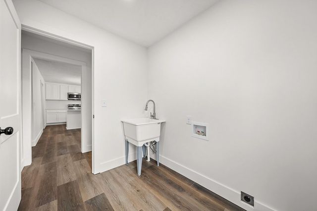 13575 Highway 69a, Big Sandy, TN 38221