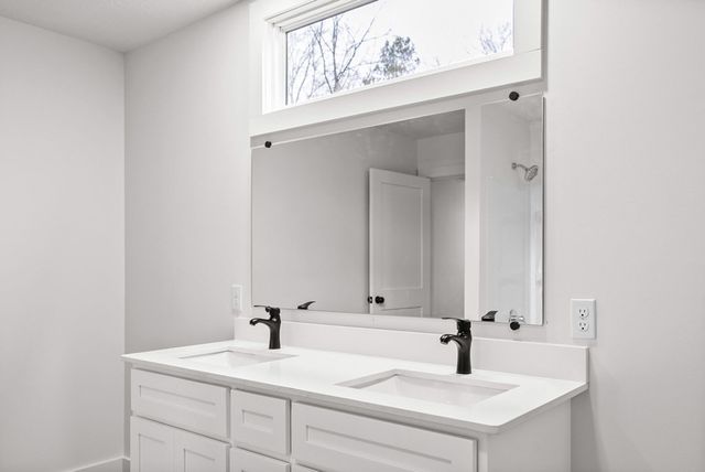 13575 Highway 69a, Big Sandy, TN 38221