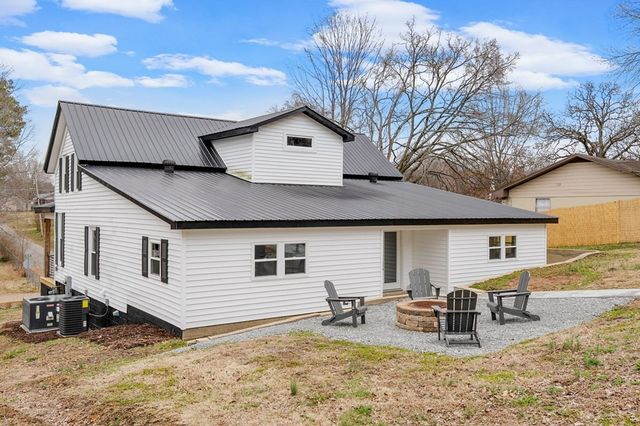 13575 Highway 69a, Big Sandy, TN 38221