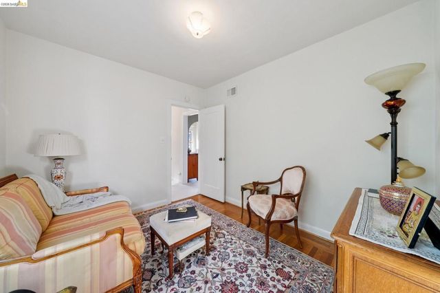 822 A St, Crockett, CA 94525