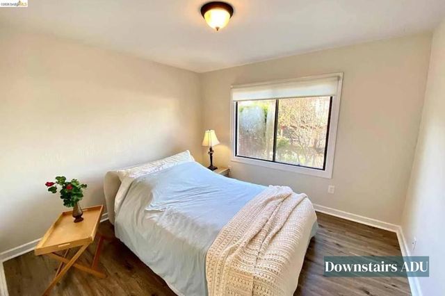 822 A St, Crockett, CA 94525