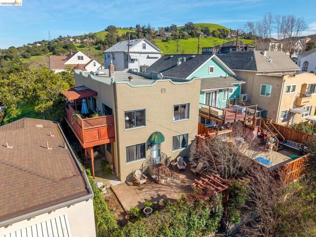 822 A St, Crockett, CA 94525