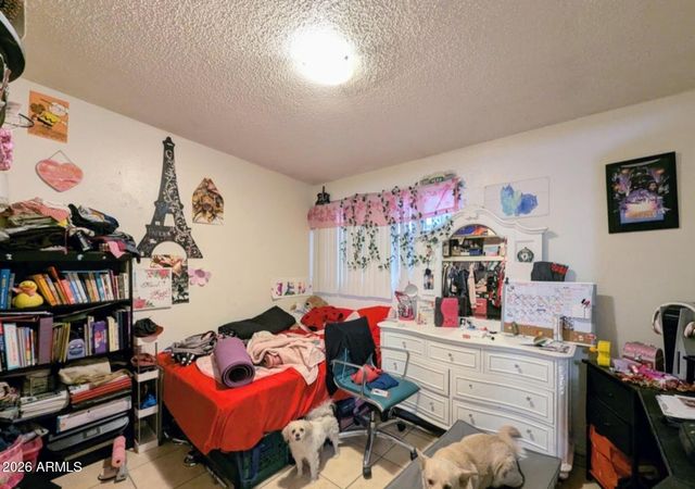 2210 W HEATHERBRAE Drive, Phoenix, AZ 85015