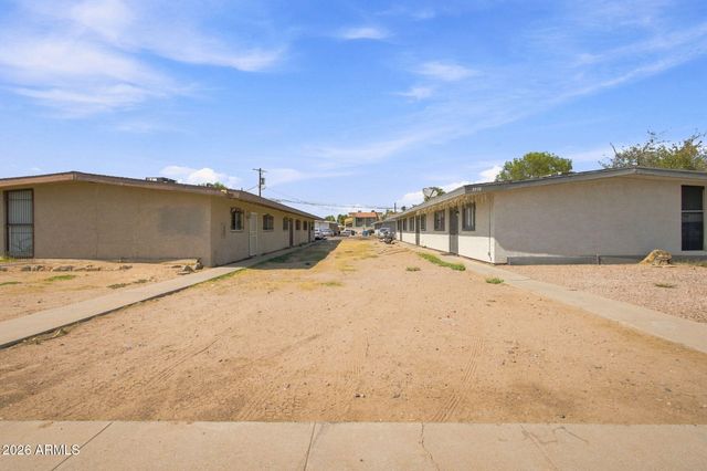 2210 W HEATHERBRAE Drive, Phoenix, AZ 85015
