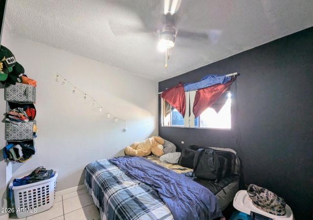 2210 W HEATHERBRAE Drive, Phoenix, AZ 85015