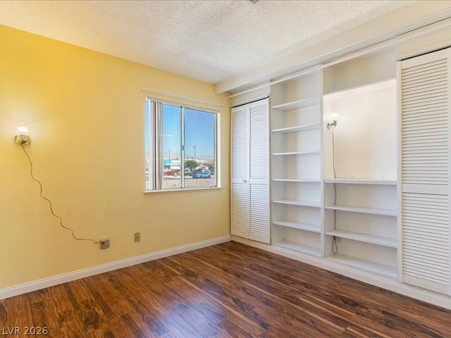 708 Kelso Way, Las Vegas, NV 89107