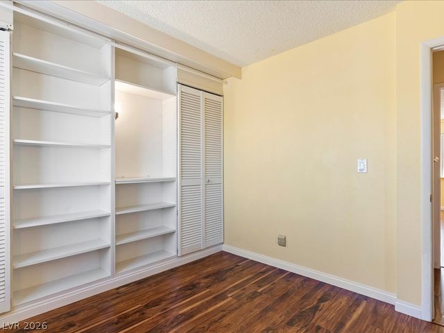 708 Kelso Way, Las Vegas, NV 89107
