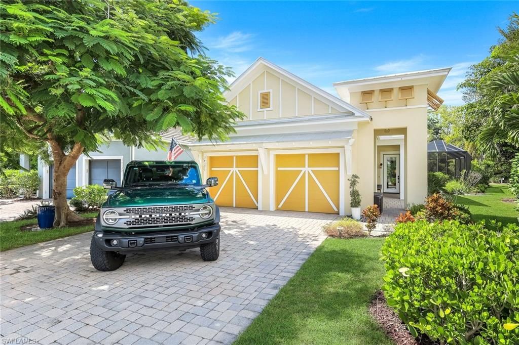 14131 Nautica CT, Naples, FL 34114